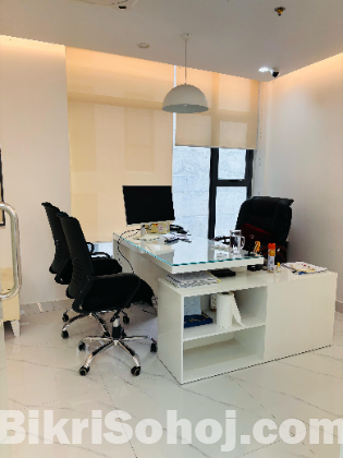 Fully Furnished Offices with Premium Amenities